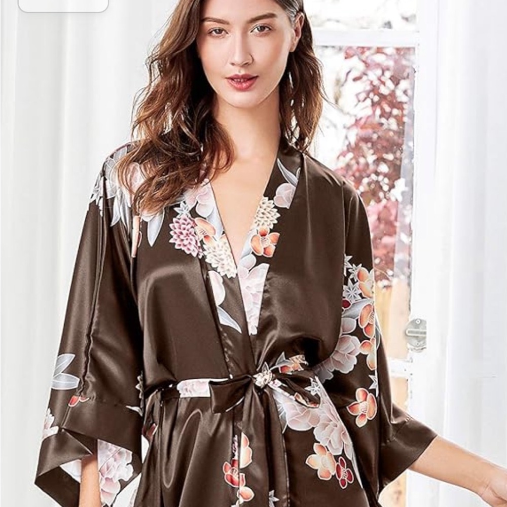 NWT BABEYOND Women's Long Kimono Dressing Gown Satin Floral Kimono Robe Long